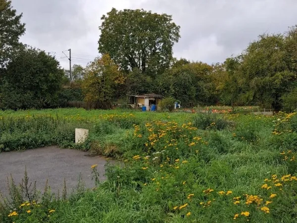 TERRAIN À BÂTIR DE 1 060 m² À CAMBRAI