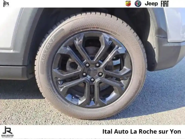 Jeep Compass 1.3 turbo t4 190ch phev 4xe night eagle at6 eawd — photo 10