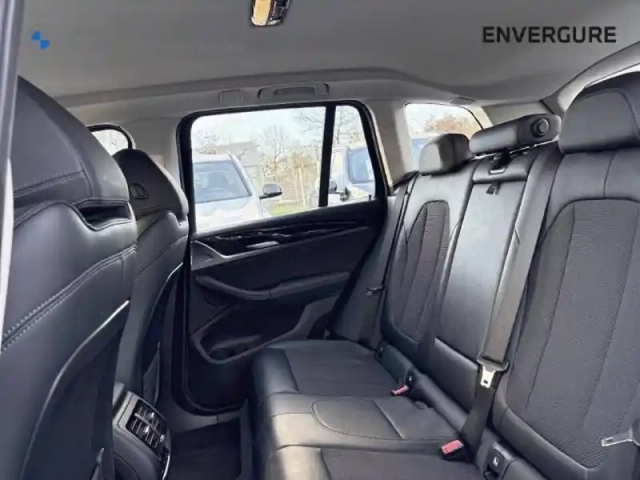 Bmw X3 sdrive18da 150ch  xline — photo 13