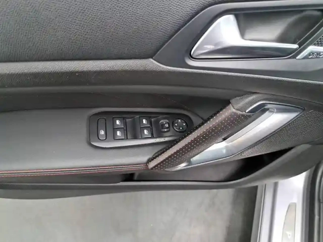 Peugeot 308 2.0 bluehdi 180ch s&amp;s eat8 — photo 27