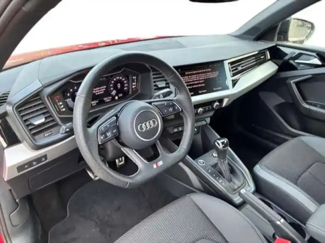 Audi A1 30 tfsi 116 ch s tronic 7 s line plus — photo 9