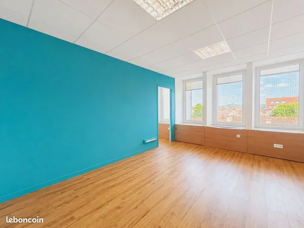 Local 70 m² AGEN