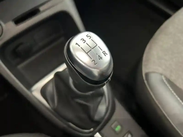 Renault Captur dci 90 intens 5p — photo 13
