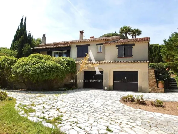 Maison de plain-pied 3 pièces 87 m²