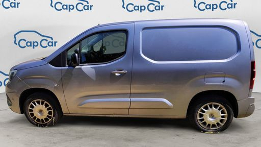 Opel Combo Cargo M 1.5 D 130 - Elegance – 2021 – 65417 km – Diesel – Boîte Manuelle — photo 21