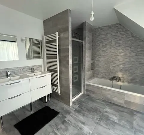 Beau logement Saint Malo quartier Château-Malo