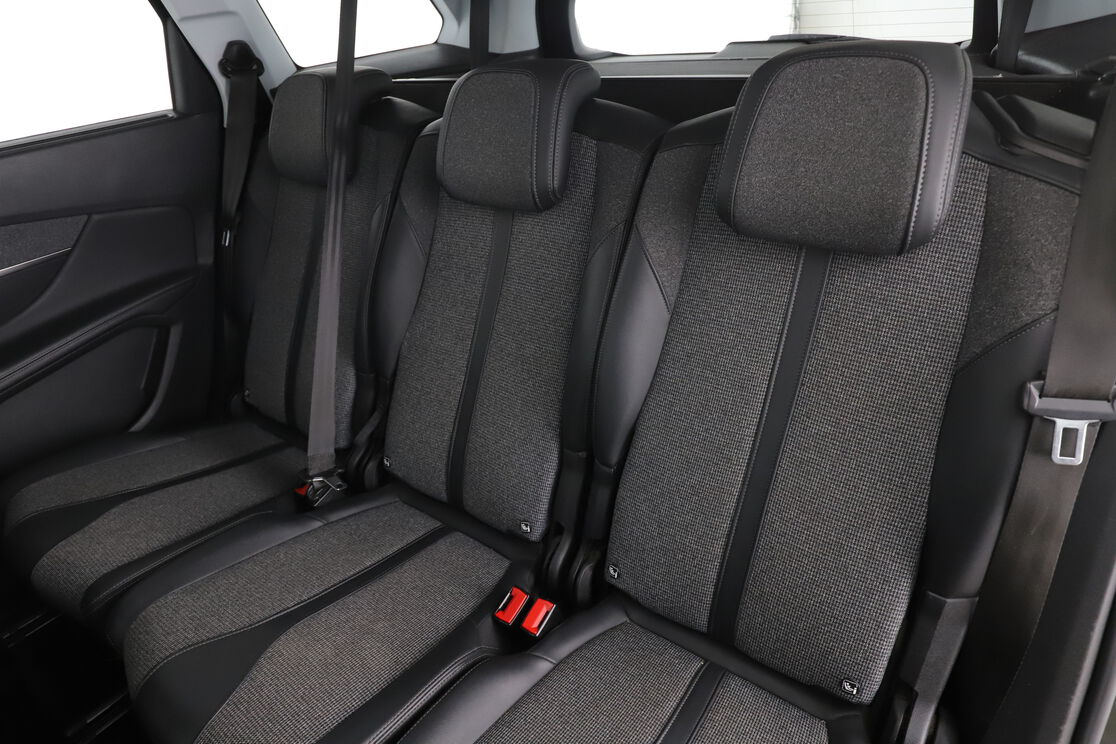 Peugeot 5008 1.5 Blue-HDi Allure — photo 13