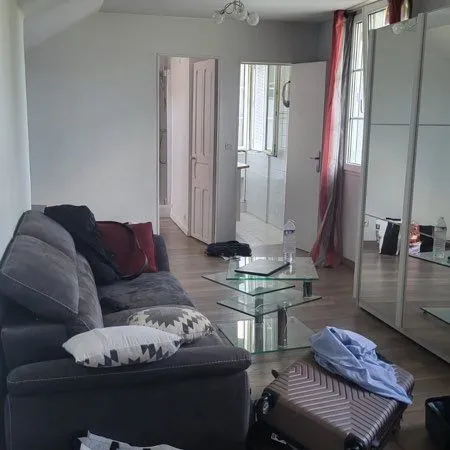 Loue appartement demi-meuble Viroflay