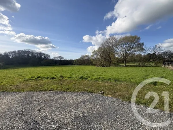 Terrain 10932 m²