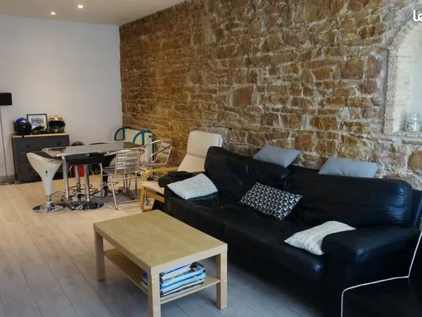 T2 de charme 39 m² avec jardin privatif — Neuville-sur-Saône
