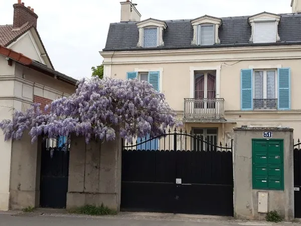 Studio 27m2.triel sur seine.libre de suite