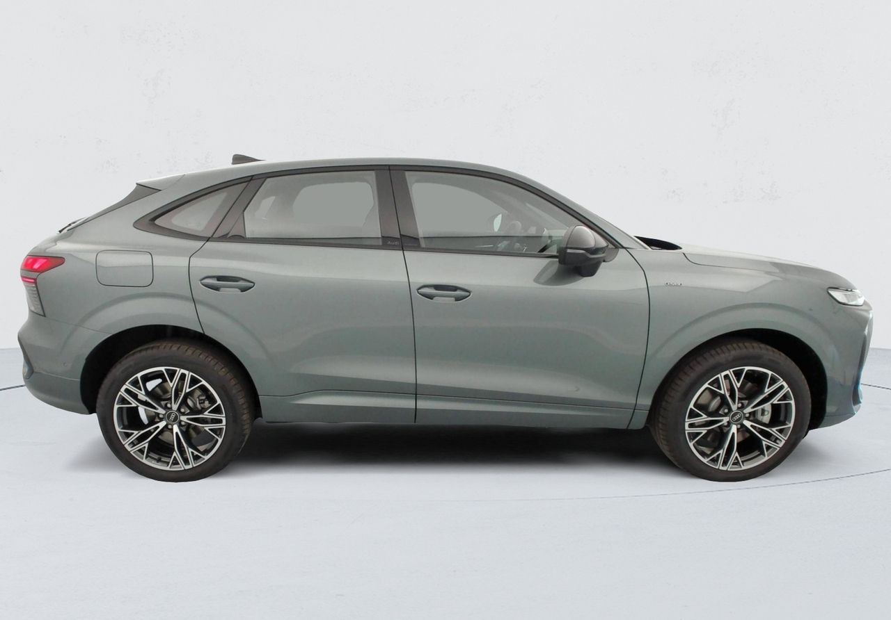 Audi Q3 Sportback — photo 6