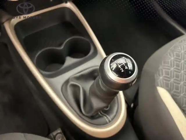 Toyota Aygo 1.0 vvt-i 72 design — photo 25