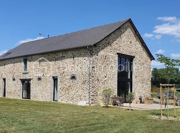 Maison 10 pièces 287 m²