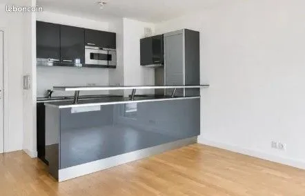 3 pièces meublé, balcon, parking