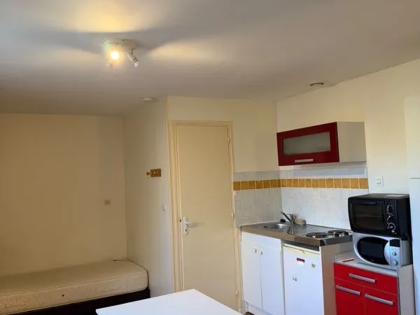 Studio 24m2