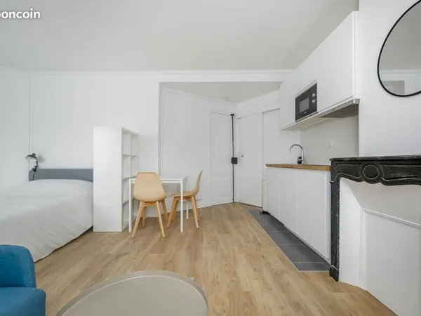 Beau studio meublé à Montreuil