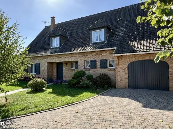 Maison 7 pièces 212 m²