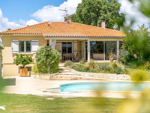 Maison 6 pièces 140 m²