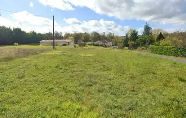 Terrain 1 350 m² à vendre à Gourdon (46300)