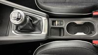 Renault Captur 1.0 TCe 90ch Techno — photo 23