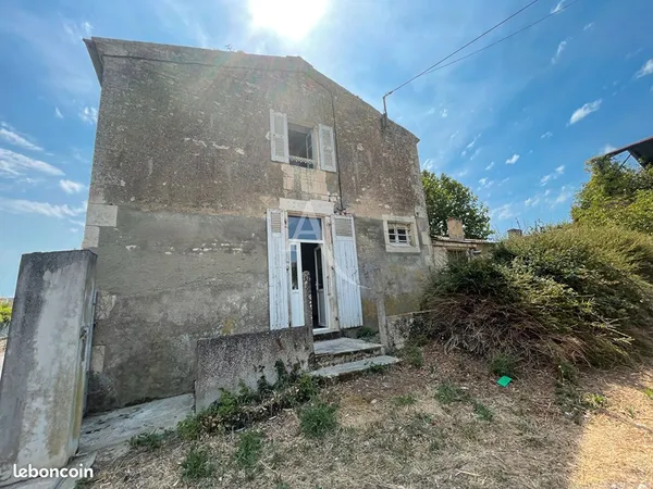 Maison 3 pièces 158 m²