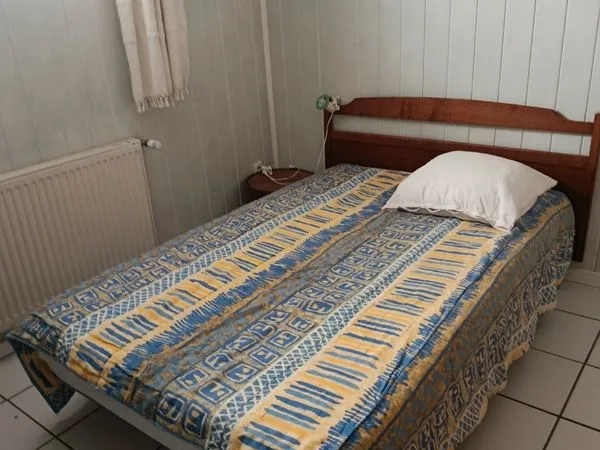 Chambre étudiant (e) sérieux(se) non fumeur (se) présente par parents