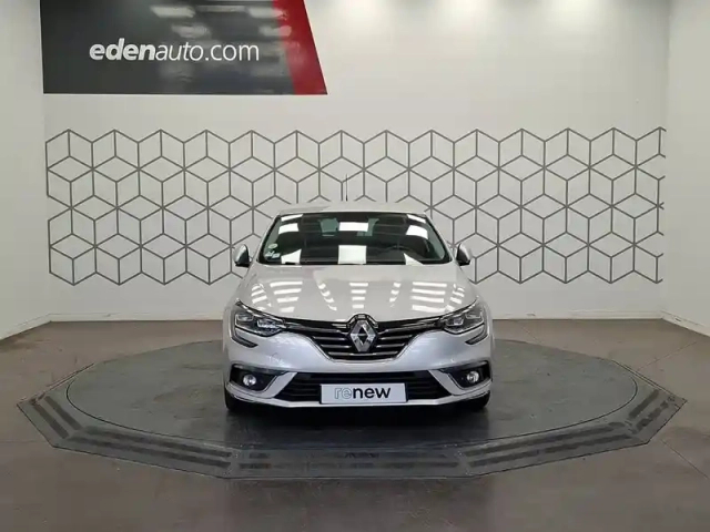 Renault Megane mégane iv berline blue dci 115 edc — photo 8
