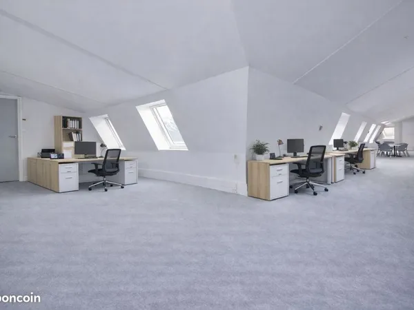 Bureaux 97 m²