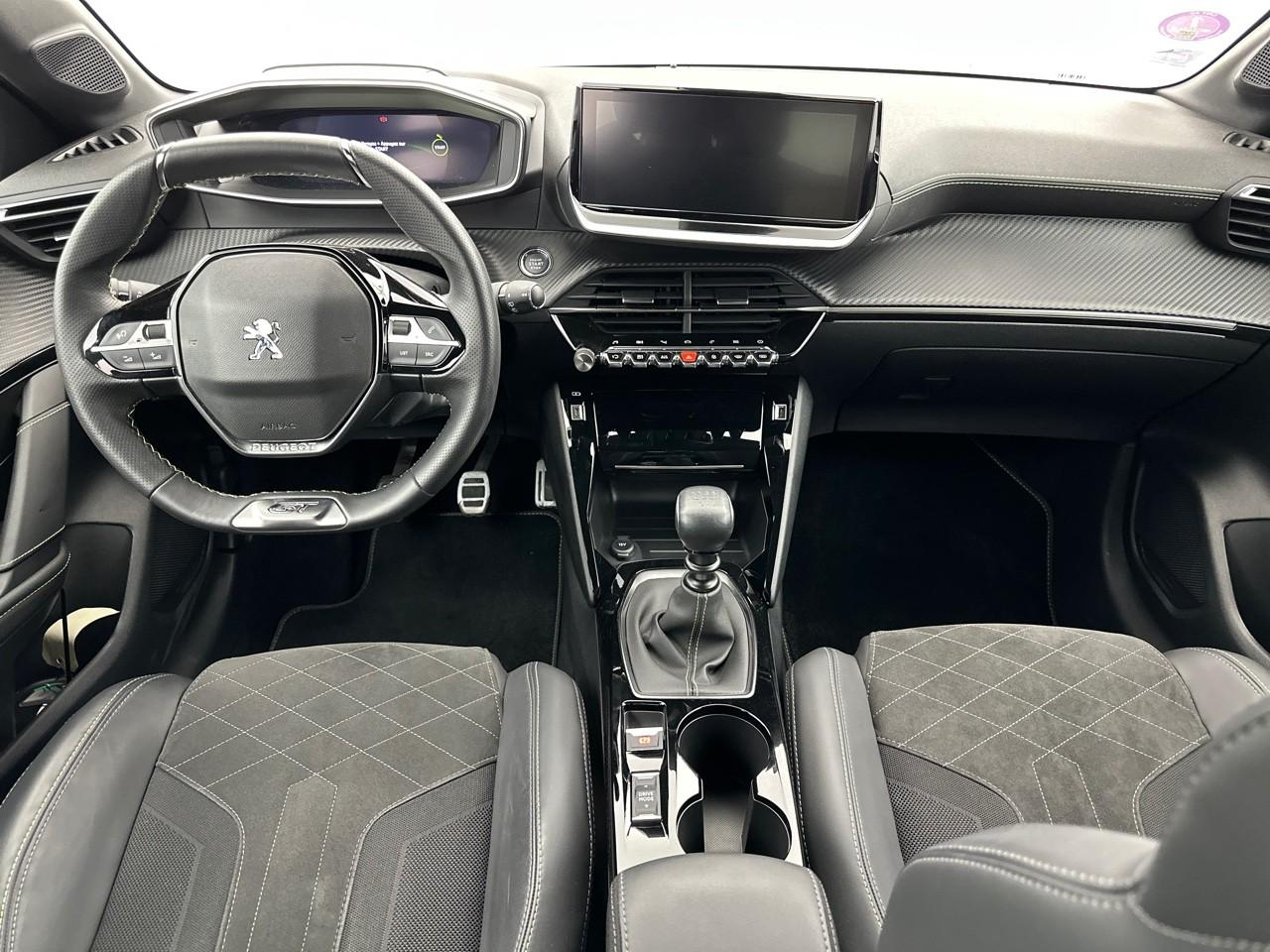 Peugeot 208 puretech 100 s&s bvm6 gt pack — photo 11