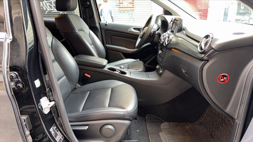 Mercedes Classe B 180 CDi 109 7G-DCT - Sensation – 2016 – 104086 km – Diesel – Boîte Automatique — photo 13