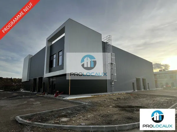 Local d'activité 383 m²