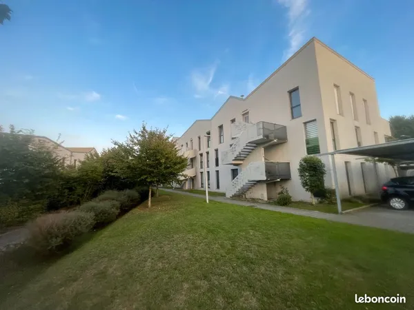 T3 de 70m² avec extérieur, parking dans résidence sécurisée