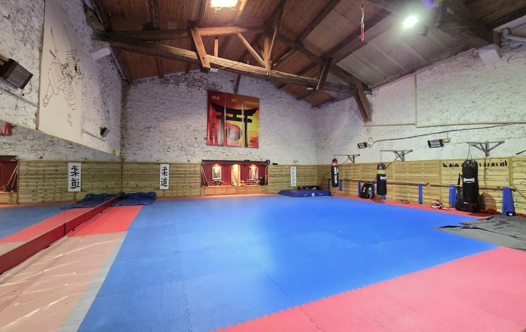Photo 1