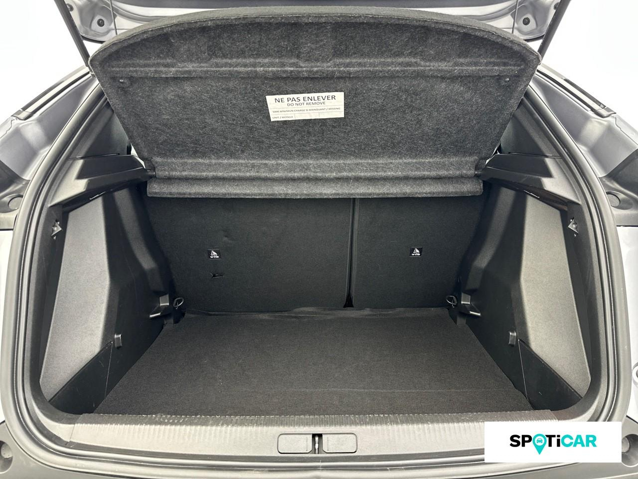 Peugeot 2008 e-2008 156ch 54 kwh allure — photo 6