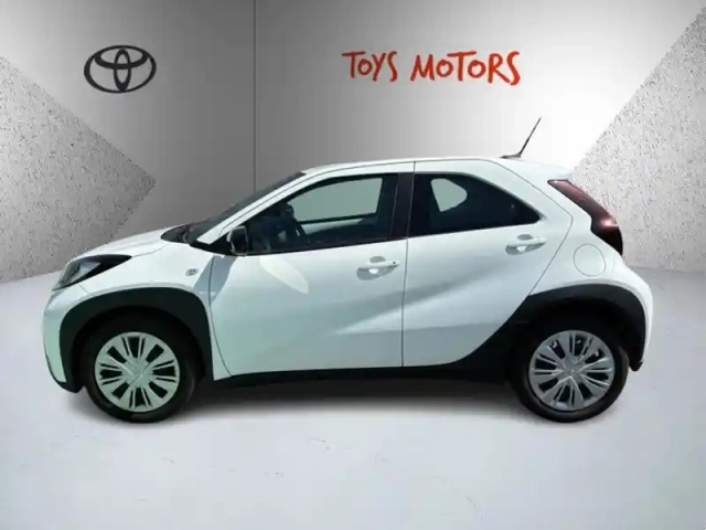 Toyota Aygo 1.0 vvt-i 72 dynamic — photo 2