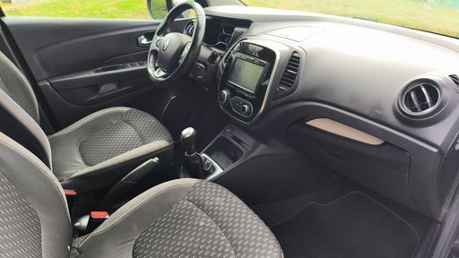 Renault Captur 0.9 TCe 90 - Intens – 2018 – 157324 km – Essence – Boîte Manuelle — photo 12