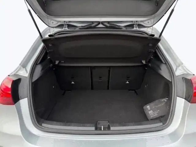 Mercedes Classe A 200 amg line — photo 10