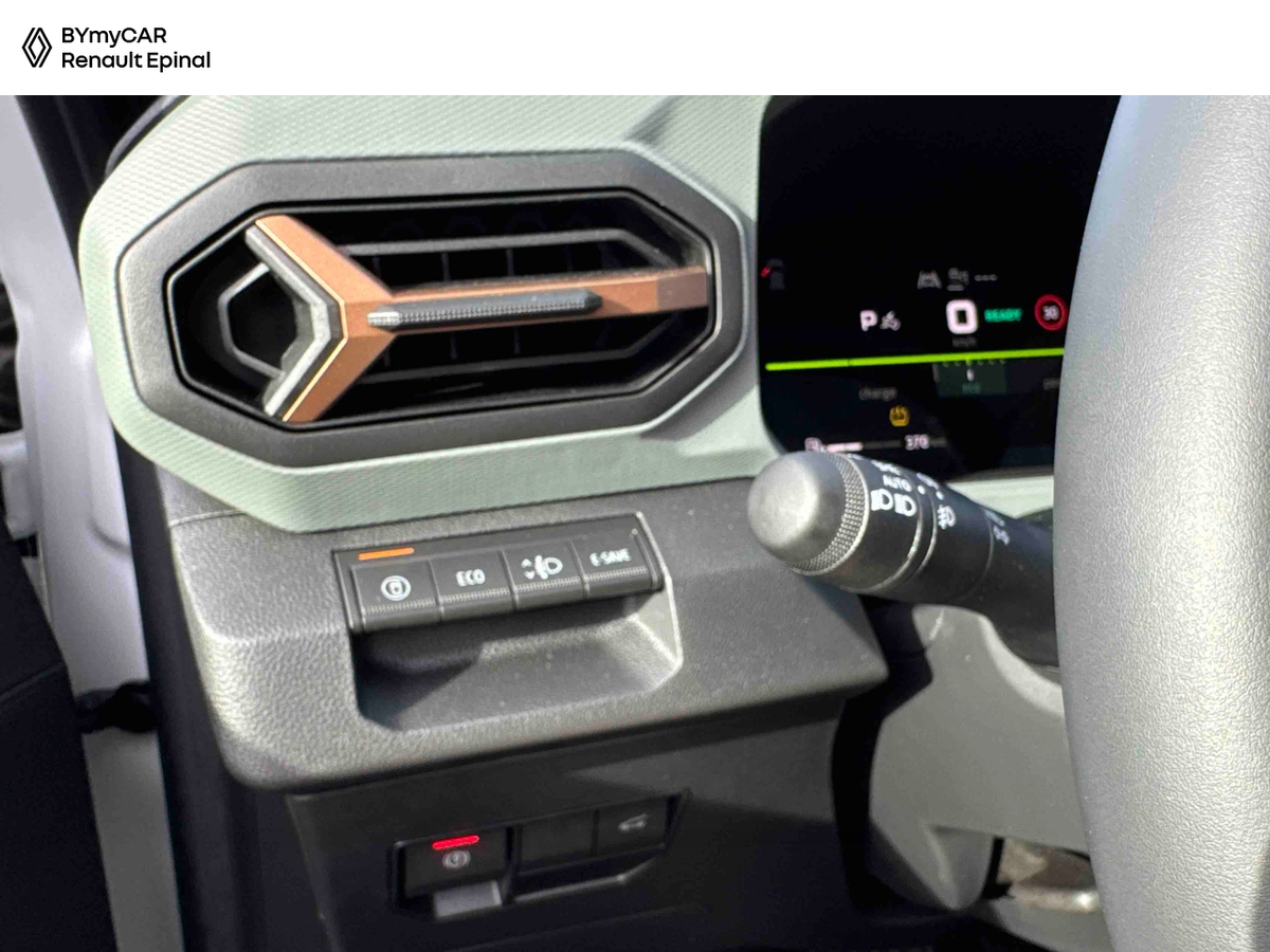 Dacia Bigster Hybrid 155 — photo 19