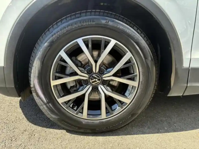 Volkswagen Tiguan 1.5 tsi 130ch — photo 5