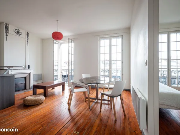 T4 meuble lumineux capucins