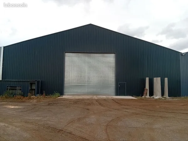 Location batiment stockage