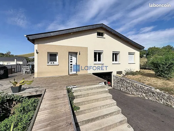 Maison 9 pièces 150 m²