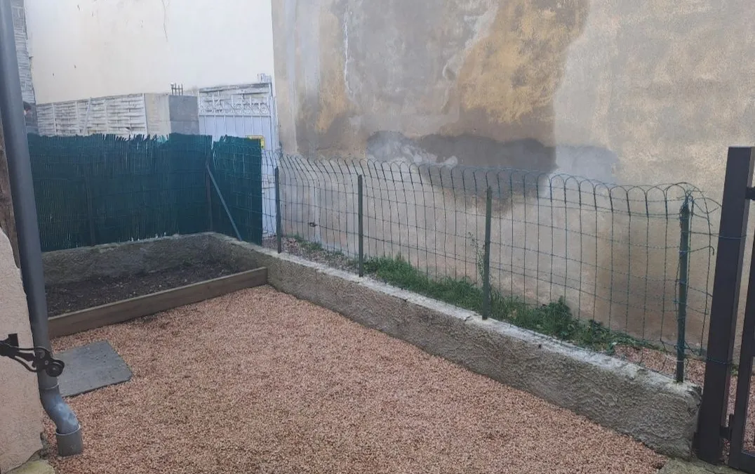 Photo 3