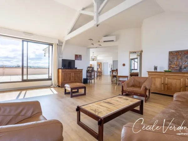 Appartement 8 pièces 192 m²