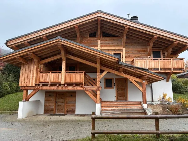 Maison 8 pièces 200 m²