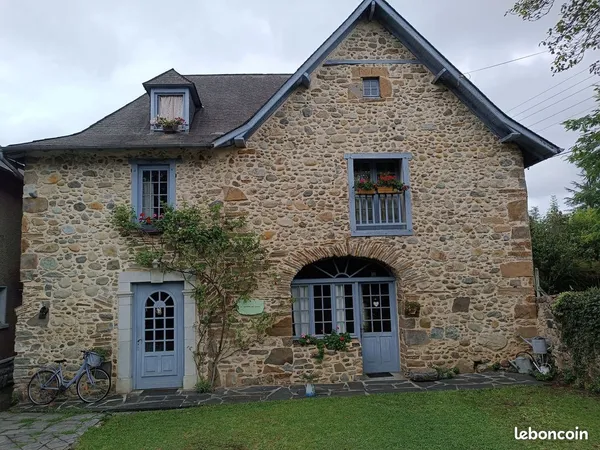 Maison de charme avec jardin et verger