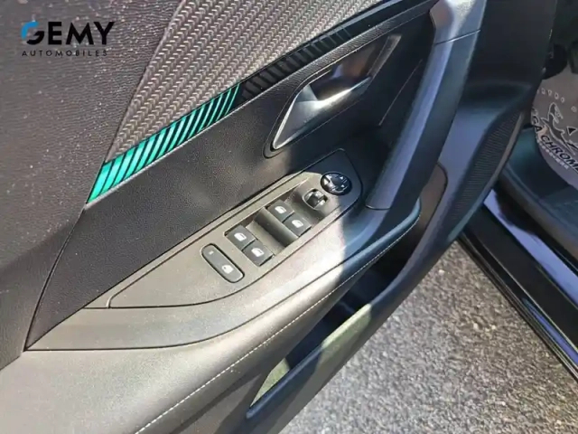 Peugeot 2008 moteur électrique 136 ch — photo 13