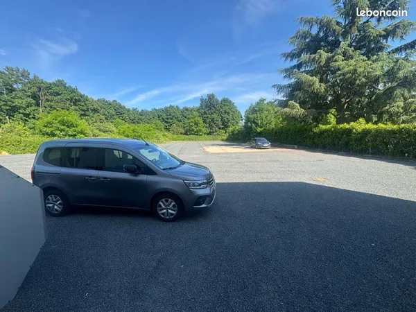 Terrain à louer 2500 m2