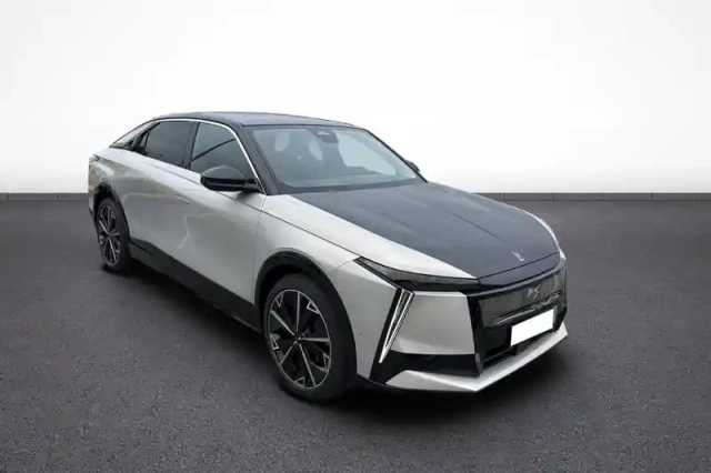 Ds N8 n°8 245 ch fwd long range — photo 8